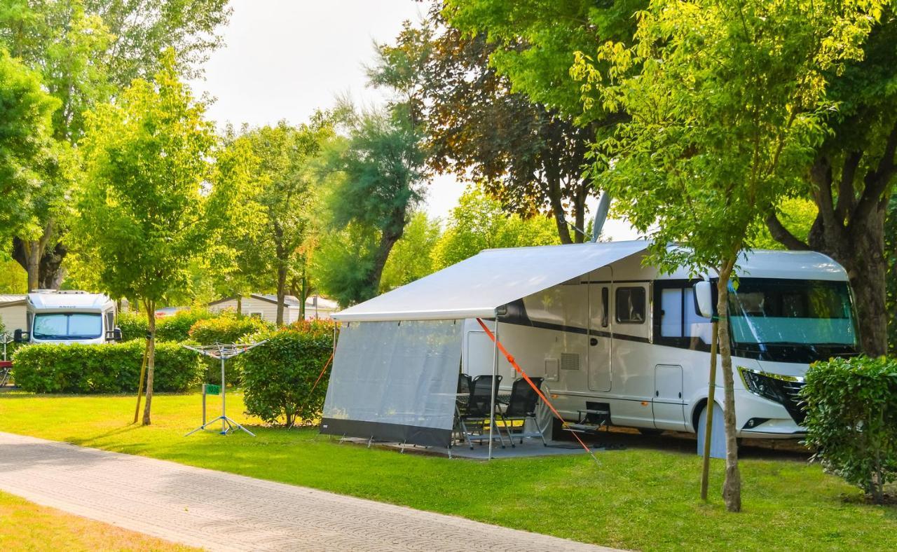 Centro Vacanze Pra' Delle Torri Caorle Exterior foto